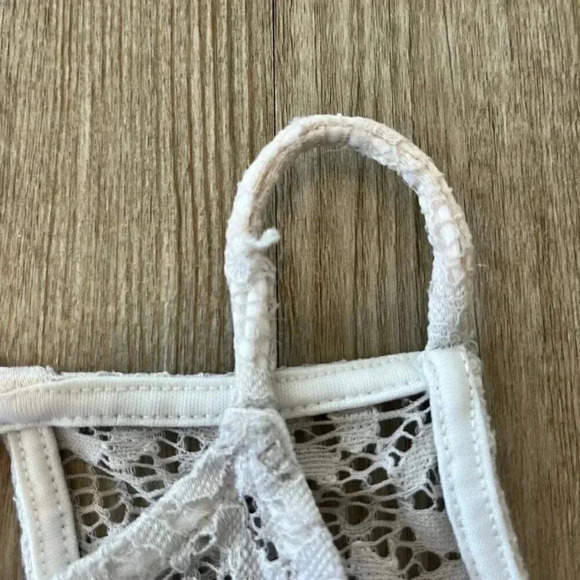 Womens Byby Pink Lace Dress - 1 - Picture 4 of 8